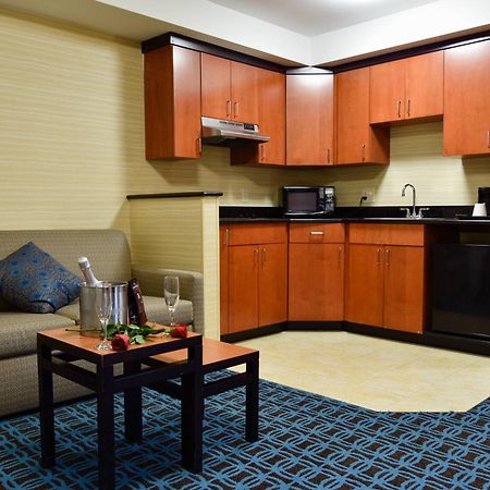 Fairfield Inn Hartford Airport Windsor Locks Exterior foto