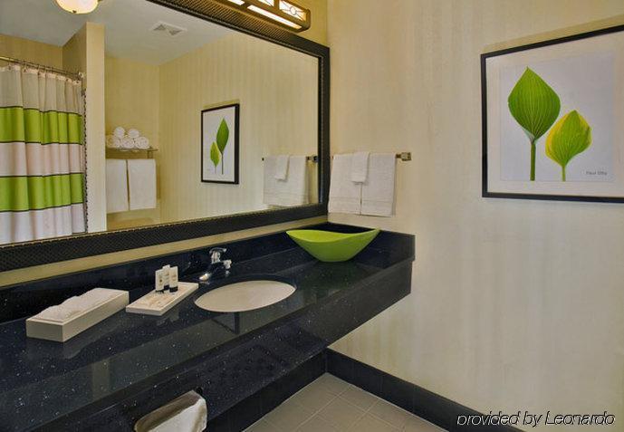 Fairfield Inn Hartford Airport Windsor Locks Exterior foto