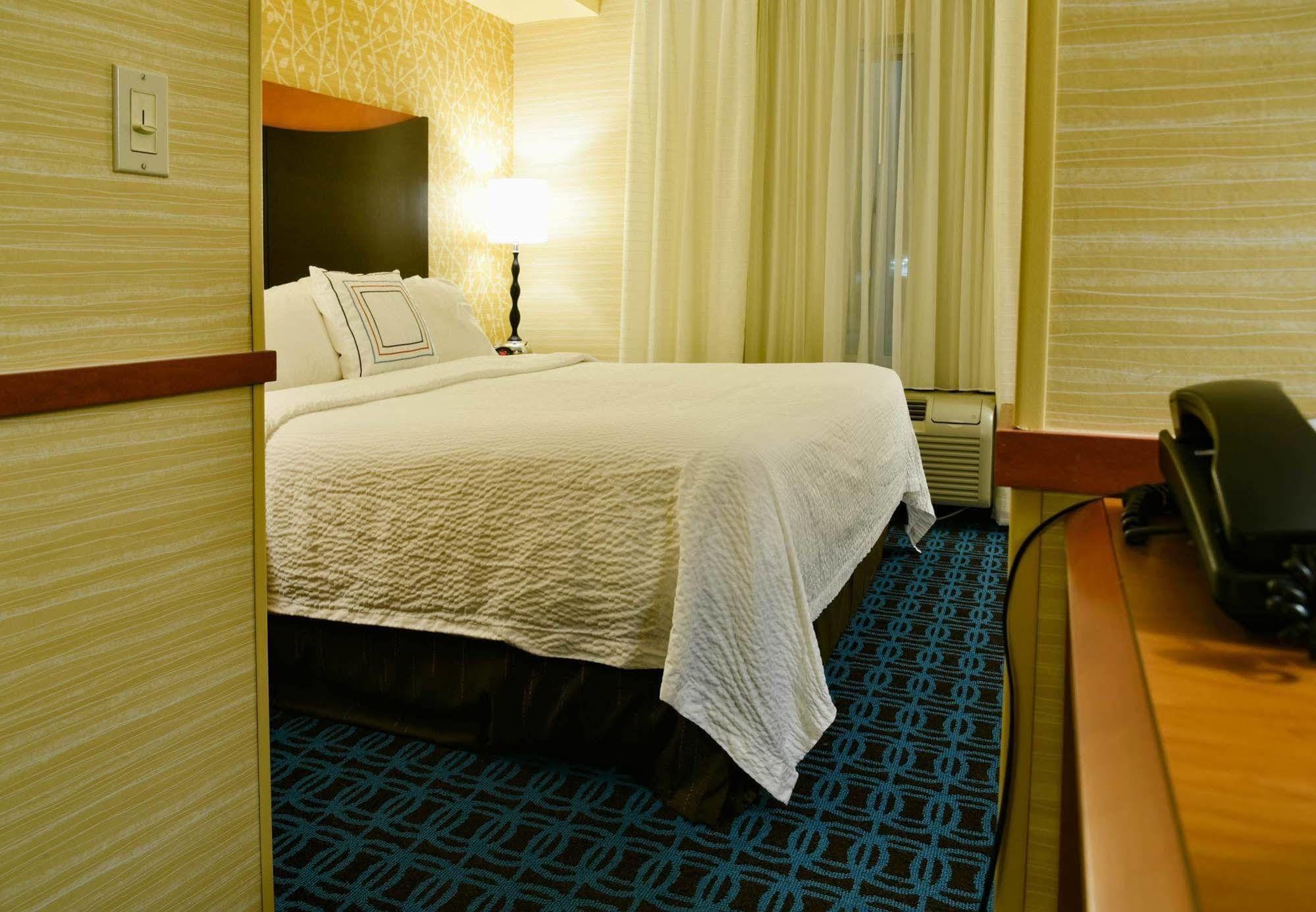 Fairfield Inn Hartford Airport Windsor Locks Exterior foto